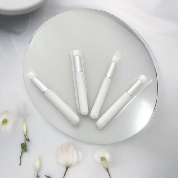 4x Lash Extension Cleansing Brush Small Head Soft Micro Cosmetics Brushes - Picture 1 of 3